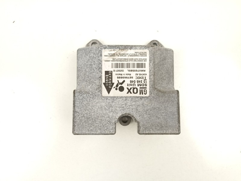 Recambio de centralita airbag para opel zafira 1.9 cdti referencia OEM IAM 13246046  
