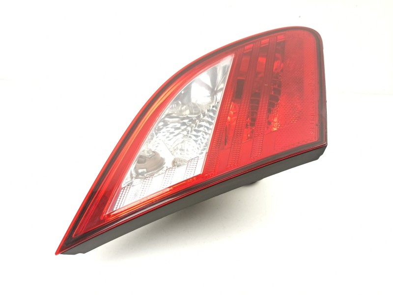 Recambio de piloto porton izquierdo para chrysler sebring (js) 2.0 vvt referencia OEM IAM 4389495AD  