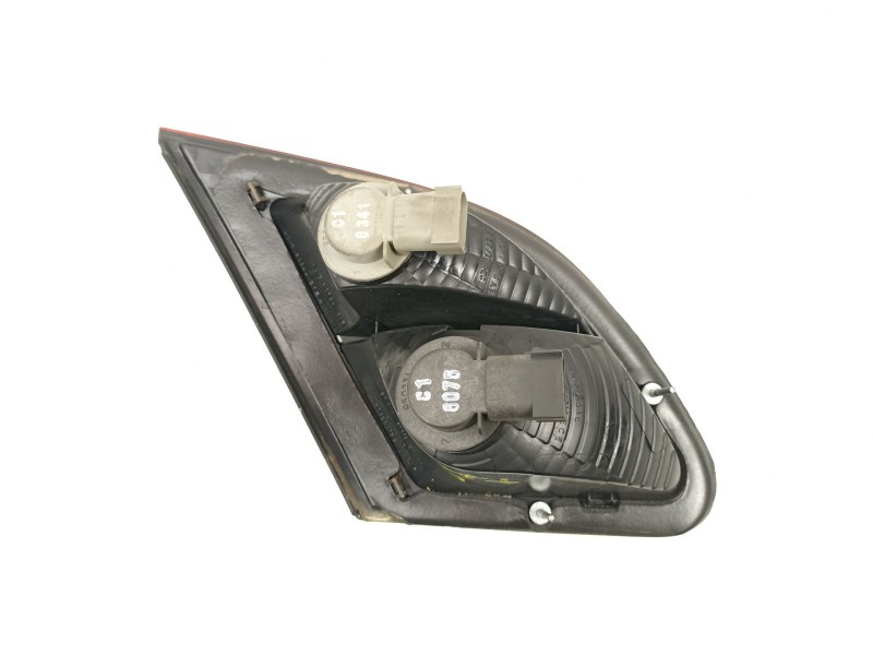 Recambio de piloto porton derecho para chrysler sebring (js) 2.0 vvt referencia OEM IAM 4389494AD  