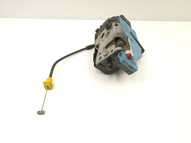 Recambio de cerradura puerta trasera derecha para peugeot 207/207+ (wa_, wc_) 1.4 hdi referencia OEM IAM 9138H8  