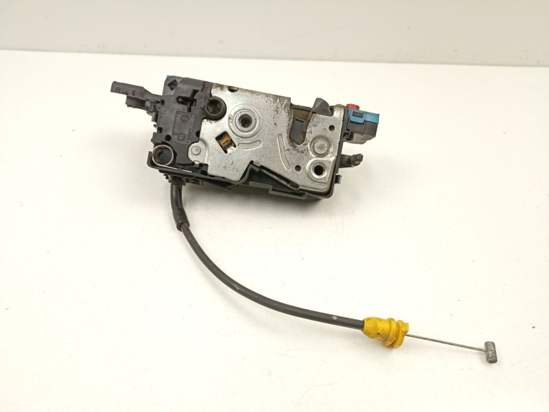Recambio de cerradura puerta trasera derecha para peugeot 207/207+ (wa_, wc_) 1.4 hdi referencia OEM IAM 9138H8  
