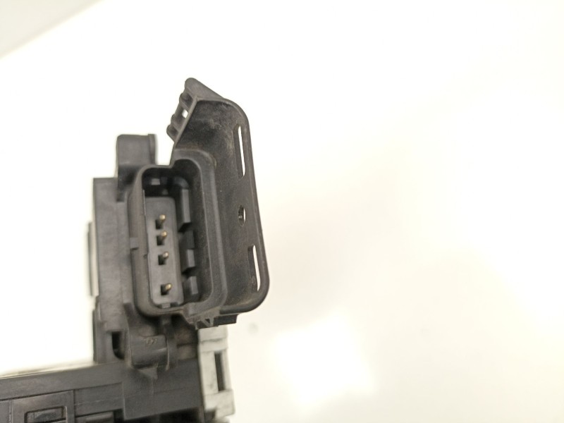 Recambio de cerradura puerta delantera derecha para peugeot 207/207+ (wa_, wc_) 1.4 hdi referencia OEM IAM 9136W6  