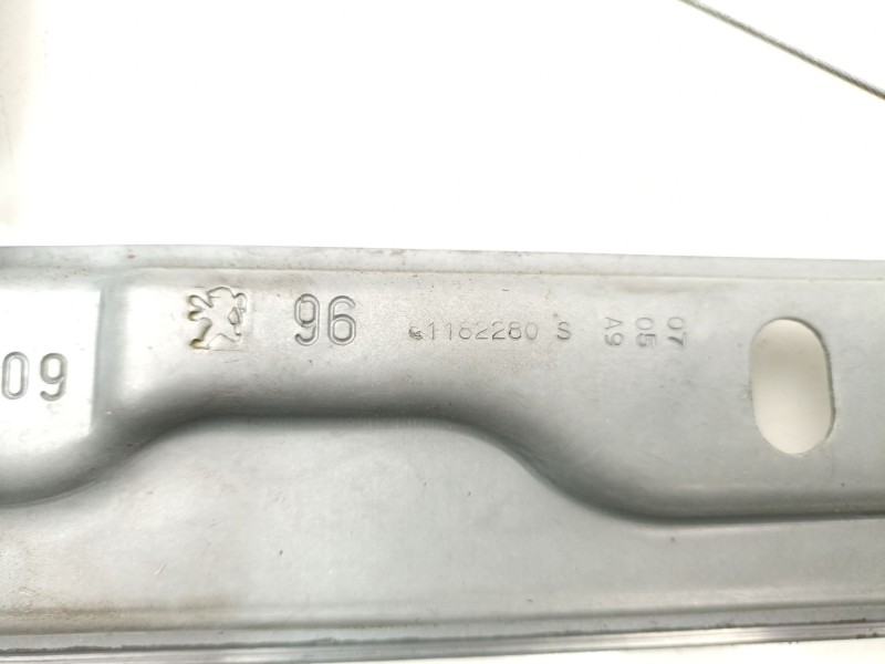 Recambio de elevalunas delantero derecho para peugeot 207/207+ (wa_, wc_) 1.4 hdi referencia OEM IAM 9681182280  