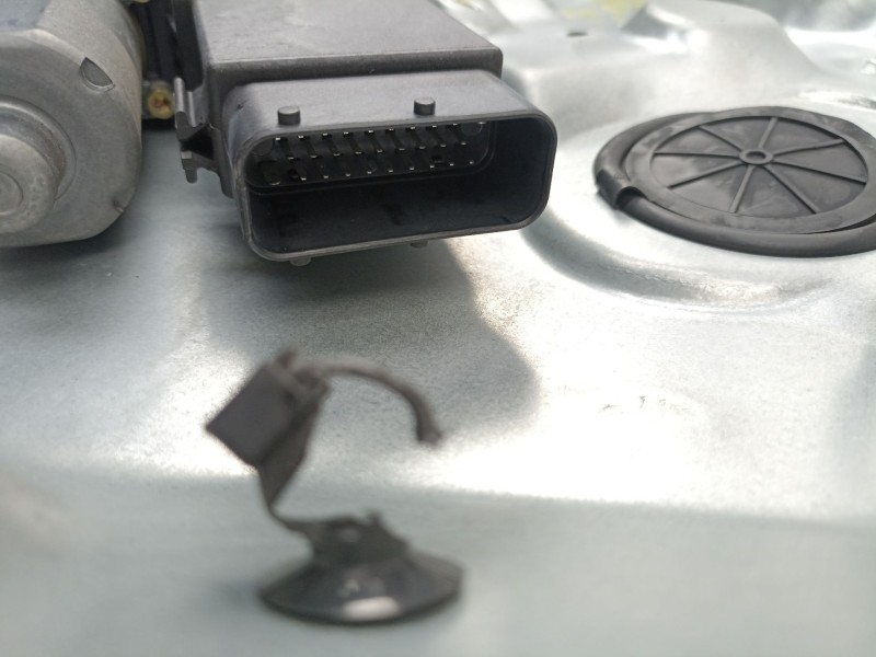 Recambio de elevalunas delantero izquierdo para volkswagen passat b5.5 (3b3) 1.9 tdi referencia OEM IAM 3B4837751LD  