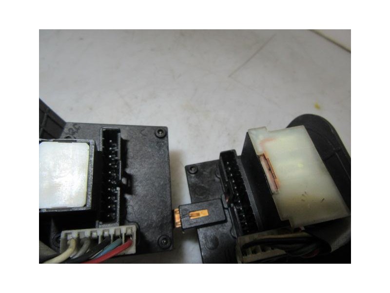 Recambio de mando luces y limpias : lancia dedra : 1.6 g (88,37cv) 4p [1992] para lancia dedra 1.6 g referencia OEM IAM   