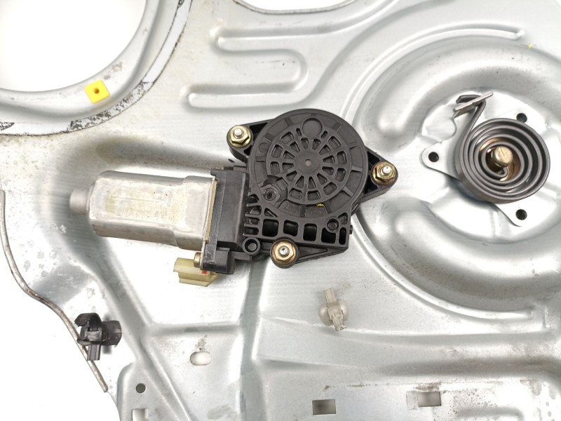 Recambio de elevalunas delantero izquierdo para kia cerato i hatchback (ld) 1.5 crdi referencia OEM IAM 824702F020  