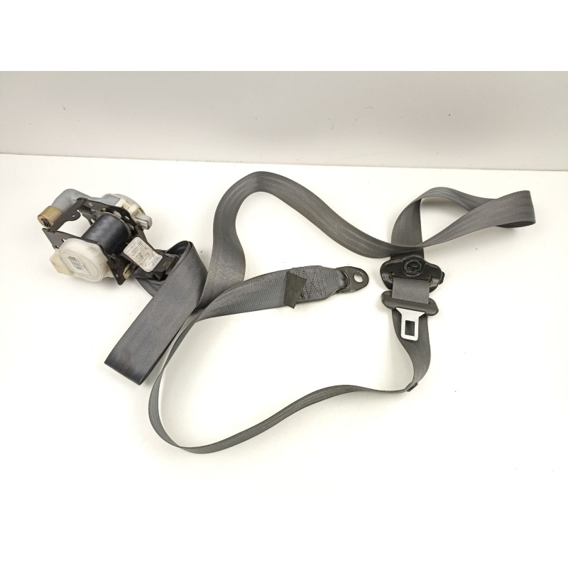 Recambio de cinturon seguridad delantero derecho para kia cerato i hatchback (ld) 1.5 crdi referencia OEM IAM 888202F001  