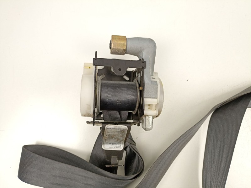 Recambio de cinturon seguridad delantero derecho para kia cerato i hatchback (ld) 1.5 crdi referencia OEM IAM 888202F001  