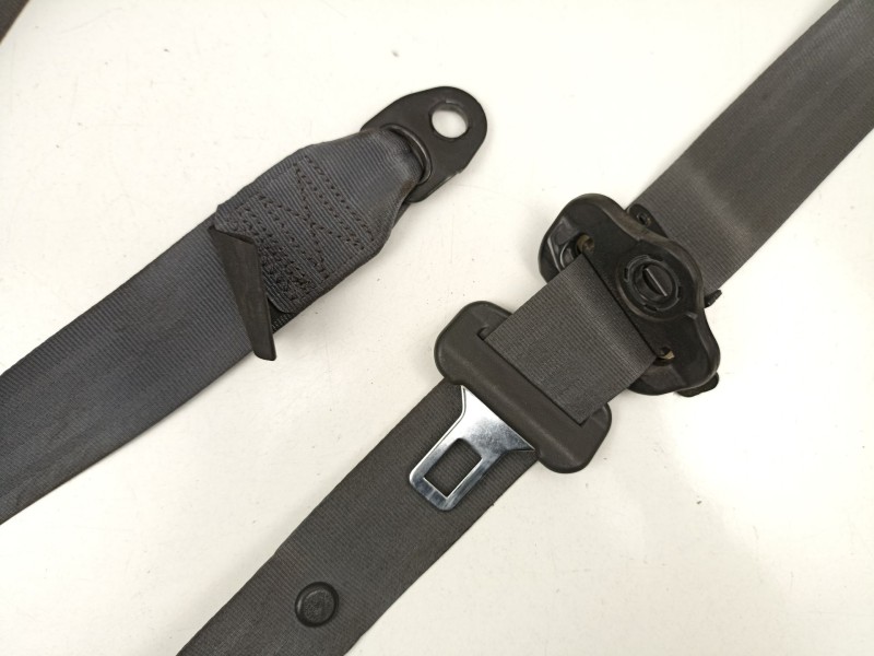 Recambio de cinturon seguridad delantero derecho para kia cerato i hatchback (ld) 1.5 crdi referencia OEM IAM 888202F001  