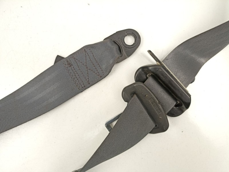 Recambio de cinturon seguridad delantero derecho para kia cerato i hatchback (ld) 1.5 crdi referencia OEM IAM 888202F001  