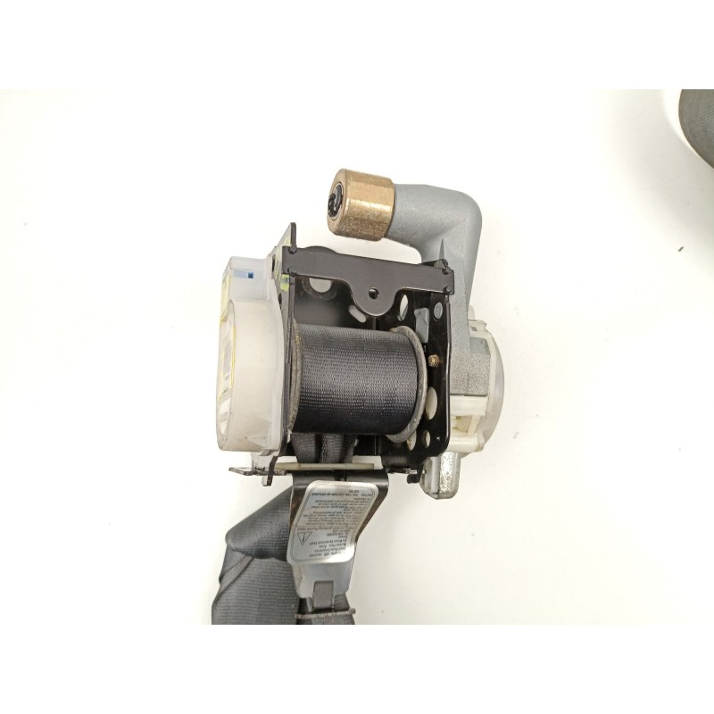 Recambio de cinturon seguridad delantero izquierdo para kia cerato i hatchback (ld) 1.5 crdi referencia OEM IAM 888102F001  