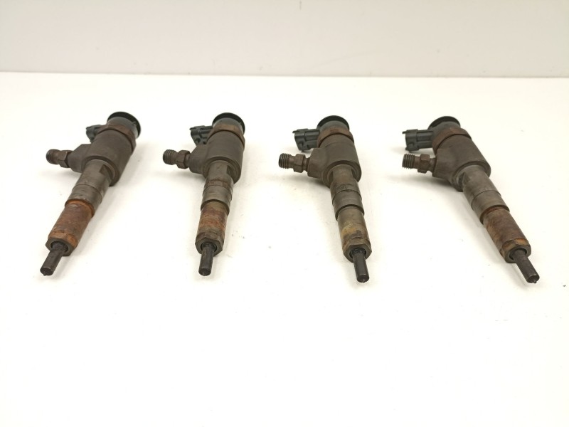 Recambio de inyectores juego para peugeot 207/207+ (wa_, wc_) 1.4 hdi referencia OEM IAM 1980K2 0445110252 
