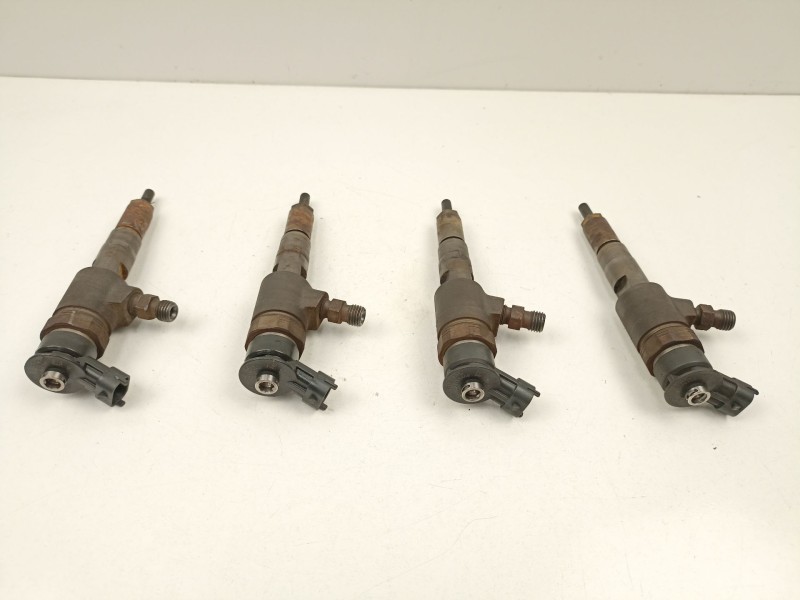 Recambio de inyectores juego para peugeot 207/207+ (wa_, wc_) 1.4 hdi referencia OEM IAM 1980K2 0445110252 