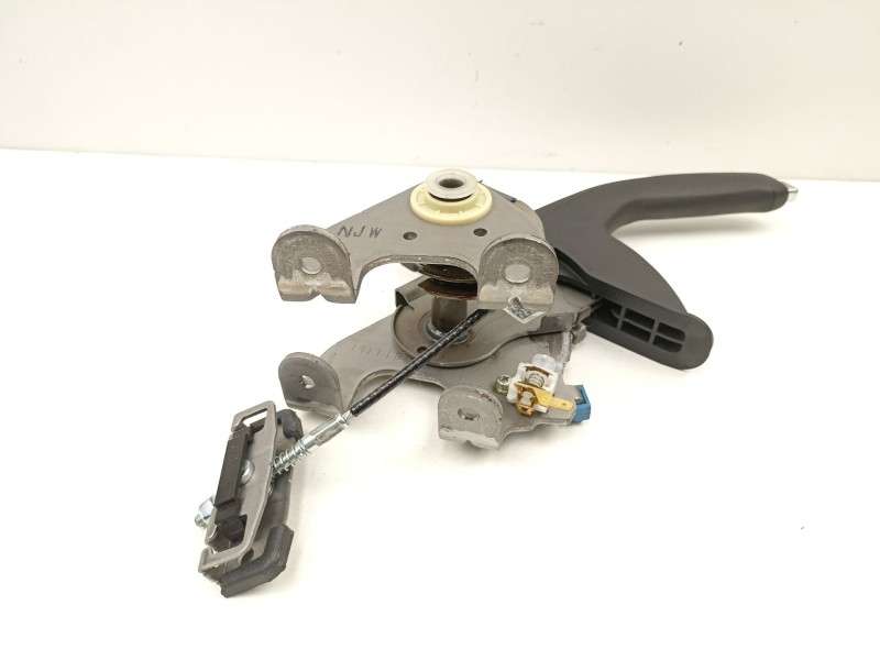 Recambio de palanca freno de mano para hyundai i30 station wagon (pde) 1.6 crdi referencia OEM IAM 59710G3100  