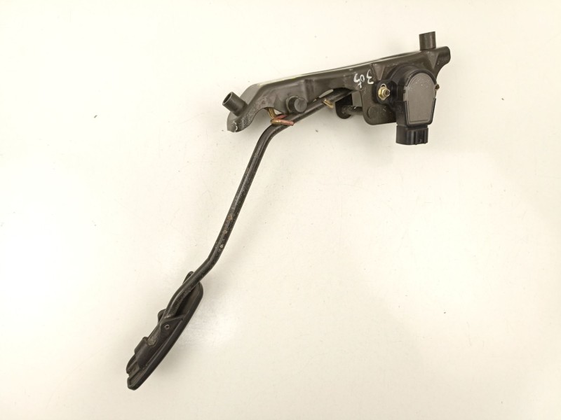 Recambio de potenciometro aceleracion para toyota prius (nhw11) 1.5 16v cat referencia OEM IAM 7801047030  