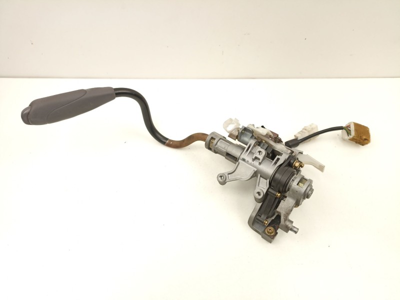 Recambio de palanca cambio automatico para toyota prius (nhw11) 1.5 16v cat referencia OEM IAM 3352047030B0  