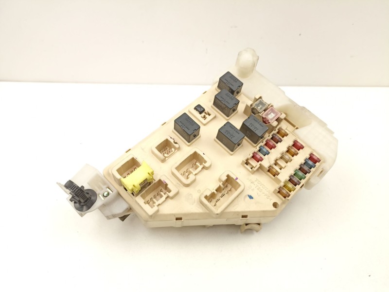 Recambio de bsi para toyota prius (nhw11) 1.5 16v cat referencia OEM IAM 8273047030  