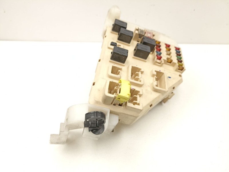 Recambio de bsi para toyota prius (nhw11) 1.5 16v cat referencia OEM IAM 8273047030  