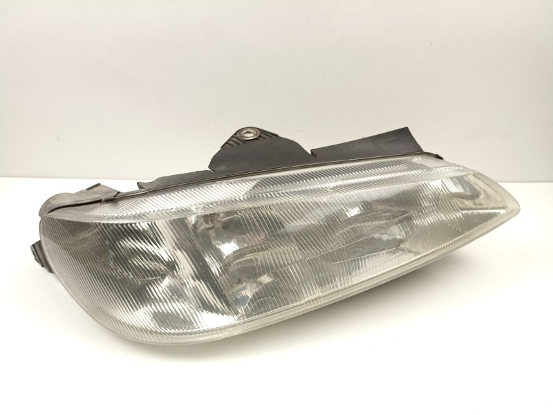 Recambio de faro derecho para peugeot 406 (8b) 2.1 td 12v referencia OEM IAM 9616251280 0301037022 