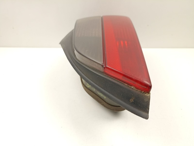 Recambio de piloto trasero derecho para peugeot 406 (8b) 2.1 td 12v referencia OEM IAM 6351E8  