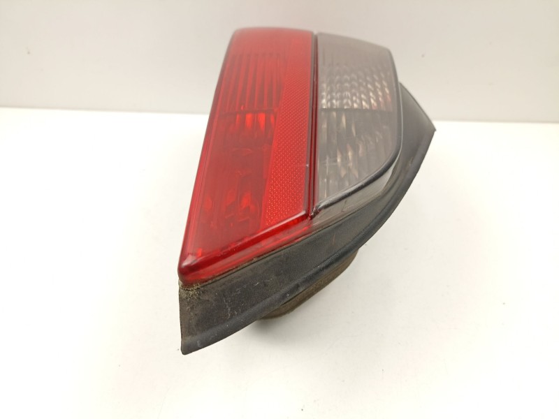 Recambio de piloto trasero izquierdo para peugeot 406 (8b) 2.1 td 12v referencia OEM IAM 6350E8  