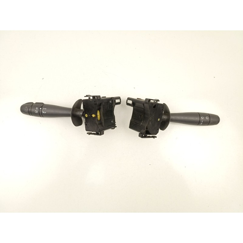 Recambio de mando luces y limpias para renault master ii furgoneta (fd) 2.5 dci referencia OEM IAM 8200251704  