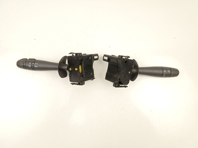 Recambio de mando luces y limpias para renault master ii furgoneta (fd) 2.5 dci referencia OEM IAM 8200251704  