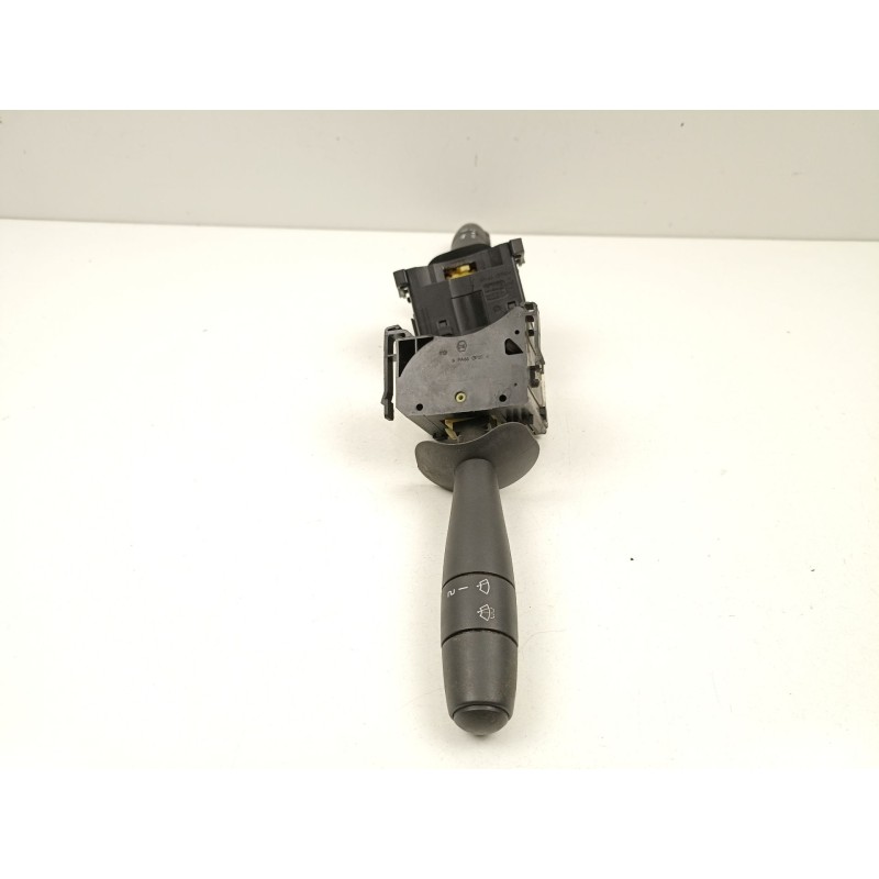Recambio de mando luces y limpias para renault master ii furgoneta (fd) 2.5 dci referencia OEM IAM 8200251704  