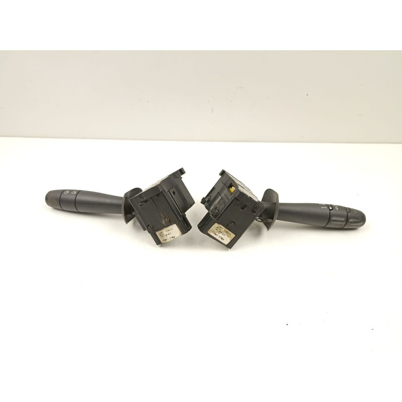 Recambio de mando luces y limpias para renault master ii furgoneta (fd) 2.5 dci referencia OEM IAM 8200251704  
