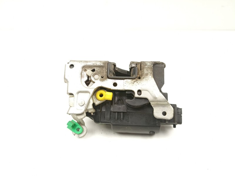 Recambio de cerradura puerta delantera derecha para renault master ii furgoneta (fd) 2.5 dci referencia OEM IAM 8200147150  