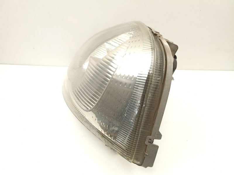 Recambio de faro izquierdo para renault master ii furgoneta (fd) 2.5 dci referencia OEM IAM 8200163516  