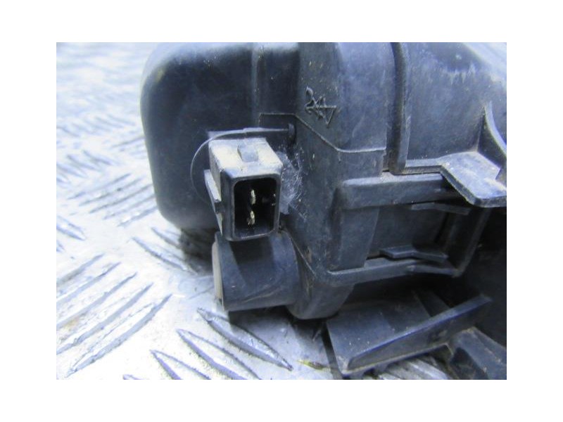 Recambio de antiniebla dcho. : ford fiesta : 1.1 g [1996] para ford fiesta 1.1 g referencia OEM IAM   