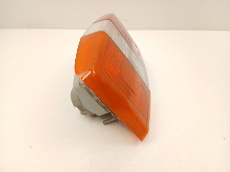 Recambio de piloto trasero izquierdo para ford fiesta ii (fbd) 1.1 (fbd) referencia OEM IAM 84FG13A603AA  