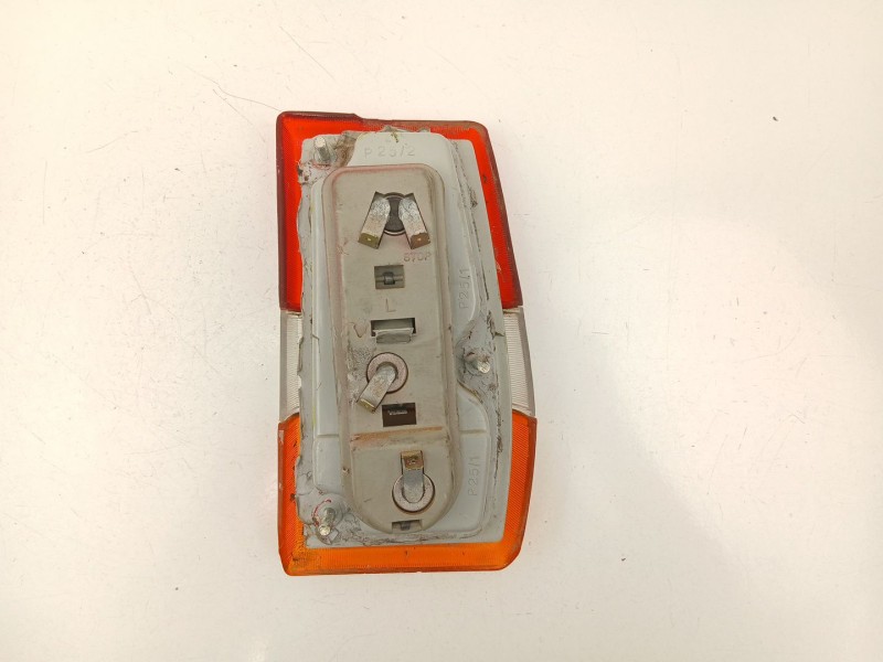 Recambio de piloto trasero izquierdo para ford fiesta ii (fbd) 1.1 (fbd) referencia OEM IAM 84FG13A603AA  