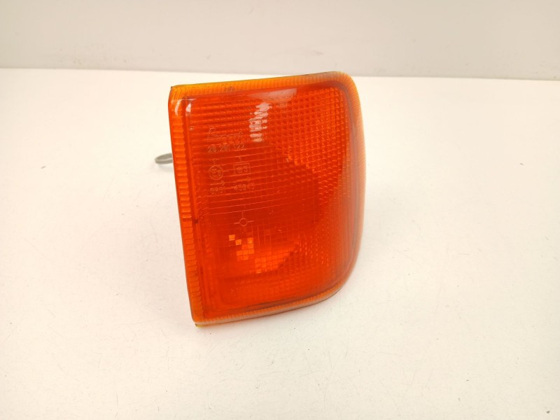 Recambio de piloto delantero izquierdo para ford fiesta ii (fbd) 1.1 (fbd) referencia OEM IAM 84FG13369AA  