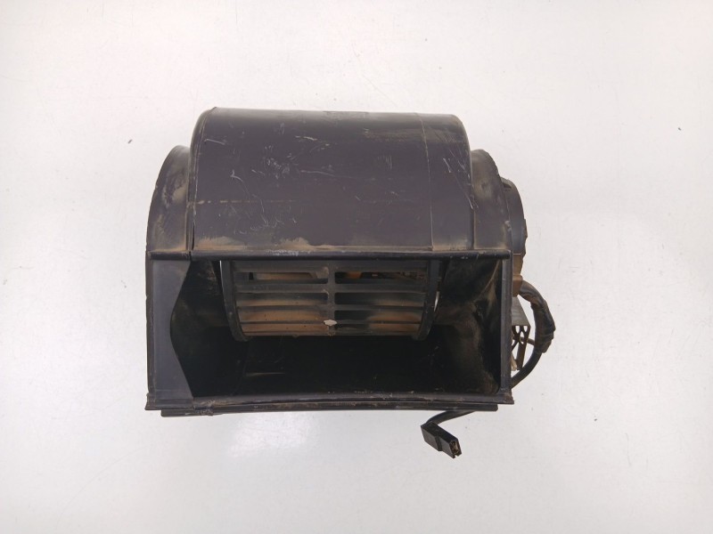 Recambio de motor calefaccion para ford fiesta ii (fbd) 1.1 (fbd) referencia OEM IAM 84FB18527BA  