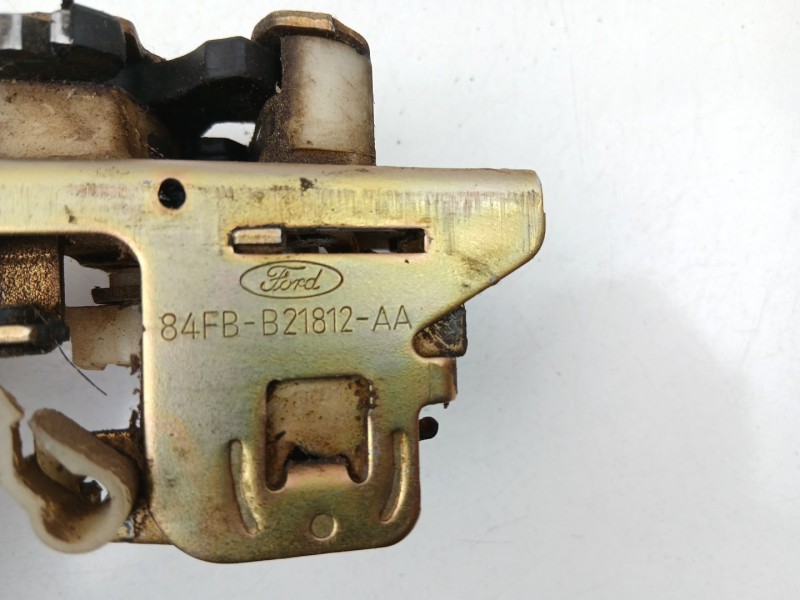 Recambio de cerradura puerta delantera derecha para ford fiesta ii (fbd) 1.1 (fbd) referencia OEM IAM 84FBB21812AA  