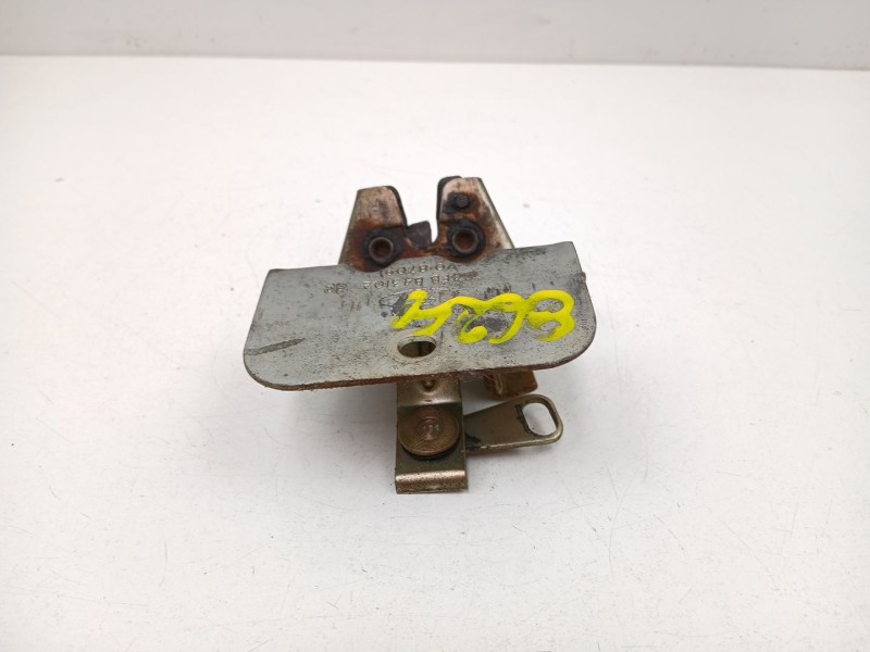 Recambio de cerradura maletero porton para ford fiesta ii (fbd) 1.1 (fbd) referencia OEM IAM 84FBB43102AC  