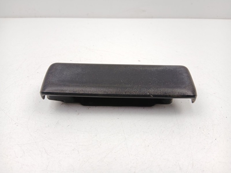 Recambio de manilla delantera derecha para ford fiesta ii (fbd) 1.1 (fbd) referencia OEM IAM 83BBA22400AB  