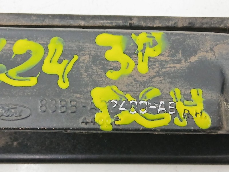 Recambio de manilla delantera derecha para ford fiesta ii (fbd) 1.1 (fbd) referencia OEM IAM 83BBA22400AB  