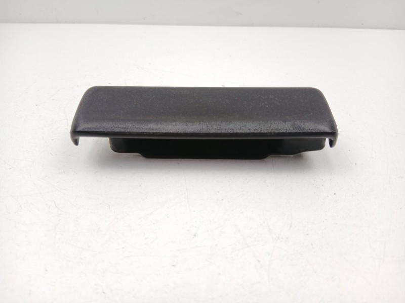 Recambio de manilla delantera izquierda para ford fiesta ii (fbd) 1.1 (fbd) referencia OEM IAM 83BBA22401AB  