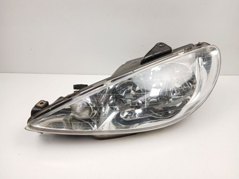 Recambio de faro izquierdo para peugeot 206 hatchback (2a/c) 1.4 hdi eco 70 referencia OEM IAM 9628666880  