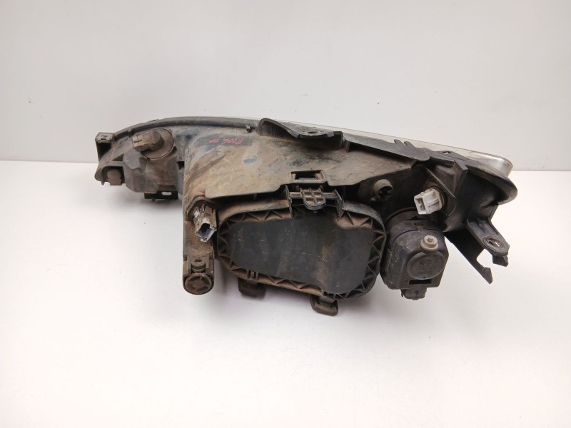 Recambio de faro derecho para peugeot 206 hatchback (2a/c) 1.4 hdi eco 70 referencia OEM IAM 6205S9  