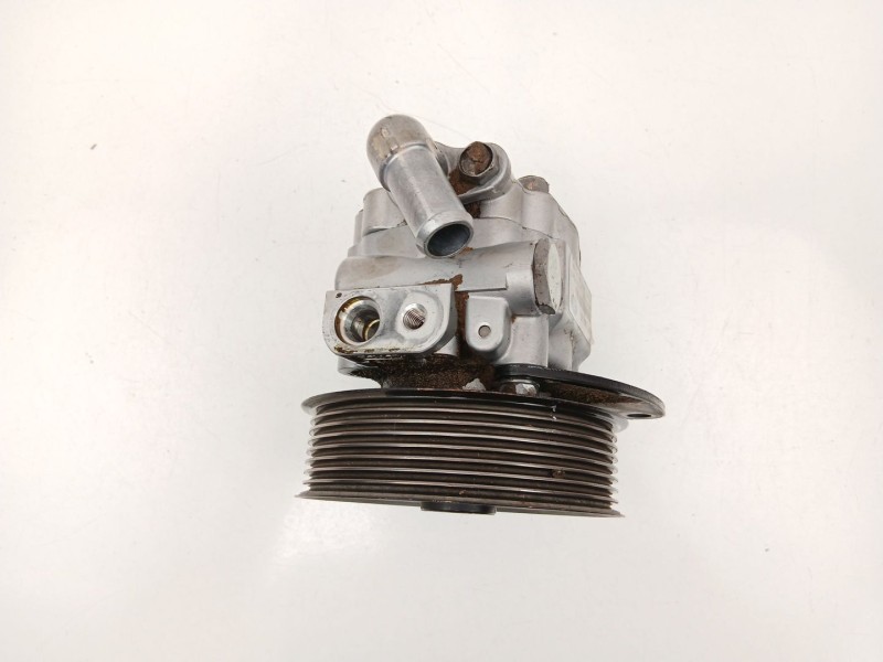 Recambio de bomba direccion para land rover discovery iii (l319) 2.7 td 4x4 referencia OEM IAM QVB500660  
