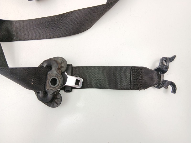 Recambio de cinturon seguridad delantero derecho para bmw 1 (e87) 118 d referencia OEM IAM 72119117220  