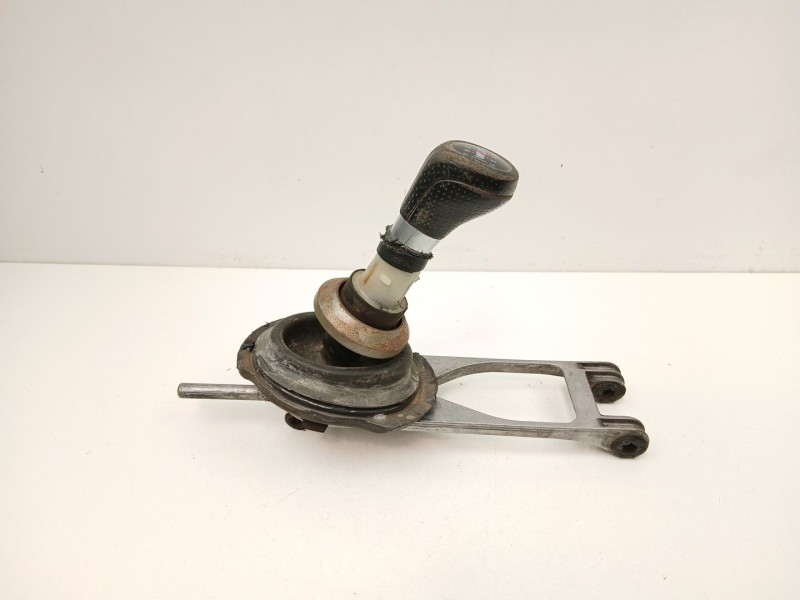 Recambio de palanca cambio manual para bmw 1 (e87) 118 d referencia OEM IAM 25117566100  