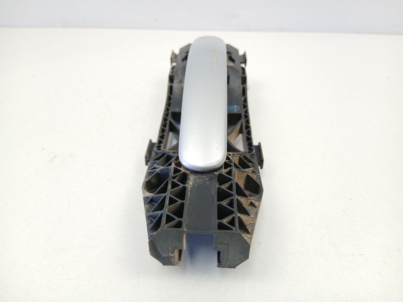 Recambio de manilla delantera derecha para skoda yeti (5l) 2.0 tdi 4x4 referencia OEM IAM 5N0839885H  