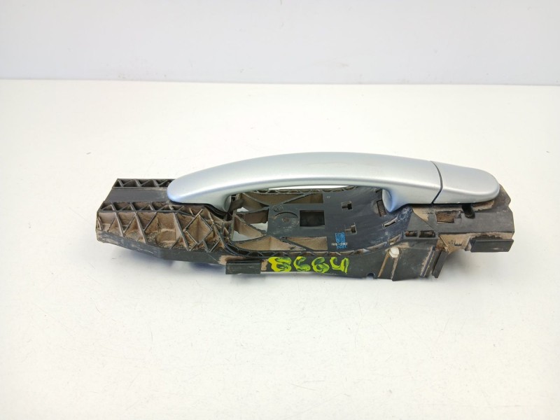 Recambio de manilla delantera derecha para skoda yeti (5l) 2.0 tdi 4x4 referencia OEM IAM 5N0839885H  