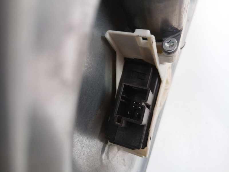 Recambio de elevalunas trasero derecho para skoda yeti (5l) 2.0 tdi 4x4 referencia OEM IAM 5L0839402  