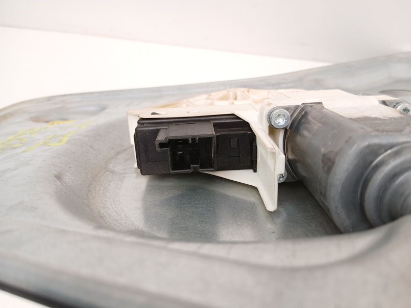 Recambio de elevalunas trasero izquierdo para skoda yeti (5l) 2.0 tdi 4x4 referencia OEM IAM 5L0839401  